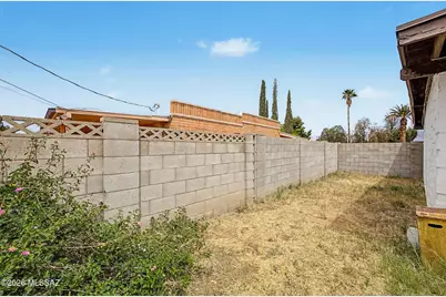7518 E 31st Street, Tucson, AZ 85710 - Photo 25