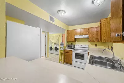 1665 W Calle Del Rey, Tucson, AZ 85713 - Photo 9