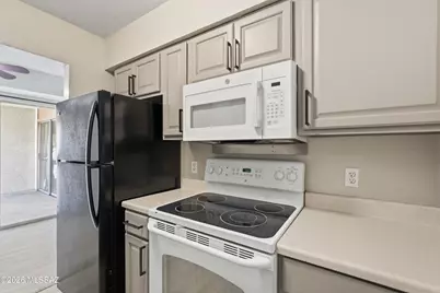 1600 N Wilmot Road #202, Tucson, AZ 85712 - Photo 7