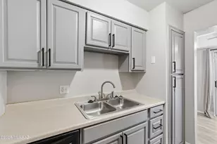 1600 N Wilmot Rd, Tucson, AZ 85712 - Photo 7