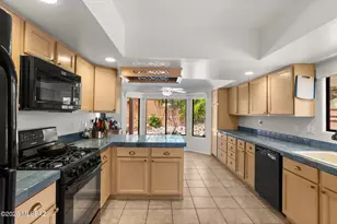 1150 W Wolfe Knoll Way, Tucson, AZ 85737 - Photo 7