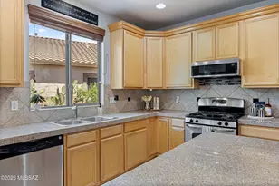 13117 N Player Pl, Oro Valley, AZ 85755 - Photo 3
