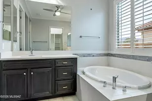 2447 N Wychwood Ct, Tucson, AZ 85749 - Photo 25