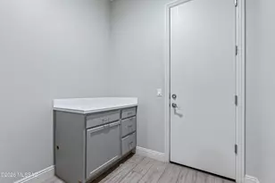 2447 N Wychwood Ct, Tucson, AZ 85749 - Photo 39
