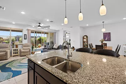 10686 W Whitehall Drive, Marana, AZ 85653 - Photo 9