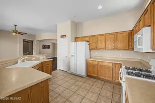 15067 S Camino Rio Puerco, Sahuarita, AZ 85629 - Photo 11