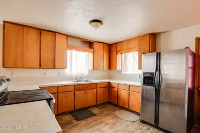 12280 W Daviti Lane, Tucson, AZ 85736 - Photo 3