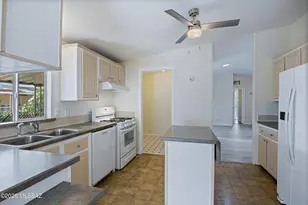 1860 W Alsis Ln, Tucson, AZ 85705 - Photo 21