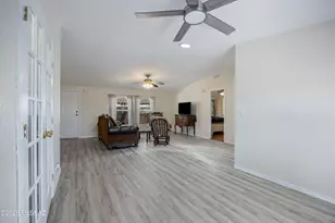 1860 W Alsis Ln, Tucson, AZ 85705 - Photo 15