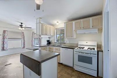 1860 W Alsis Lane, Tucson, AZ 85705 - Photo 17
