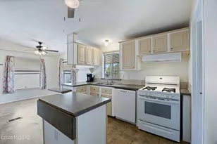 1860 W Alsis Ln, Tucson, AZ 85705 - Photo 17