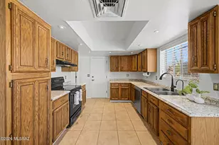 2767 N Desert Ave, Tucson, AZ 85712 - Photo 11