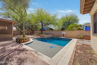 2767 N Desert Avenue, Tucson, AZ 85712 - Photo 1