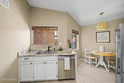 4322 E Allison Road, Tucson, AZ 85712 - Photo 9