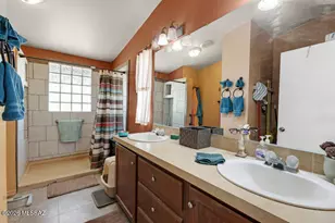 11762 W Peaceful Ln, Tucson, AZ 85735 - Photo 21