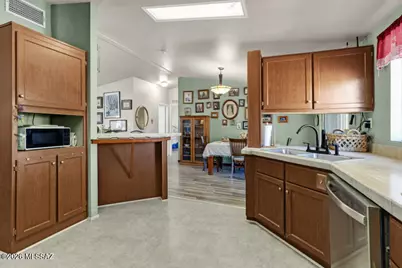 11762 W Peaceful Lane, Tucson, AZ 85735 - Photo 15