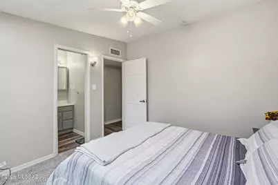 6417 E Calle Herculo, Tucson, AZ 85710 - Photo 27