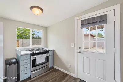 6417 E Calle Herculo, Tucson, AZ 85710 - Photo 15