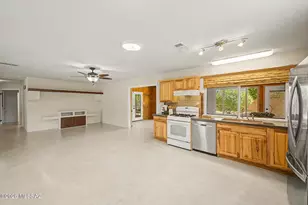 2900 W Bayleaf Dr, Tucson, AZ 85741 - Photo 7