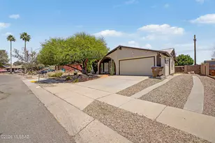 2900 W Bayleaf Dr, Tucson, AZ 85741 - Photo 3