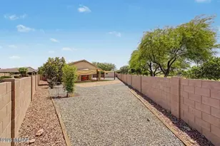 11427 W Spear Shaft Dr, Marana, AZ 85658 - Photo 23