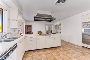 2635 E Camino La Zorrela, Tucson, AZ 85718 - Photo 13