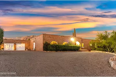 2635 E Camino La Zorrela, Tucson, AZ 85718 - Photo 1