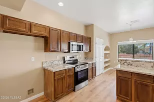 2521 S Pecan Valley Pl, Green Valley, AZ 85614 - Photo 5