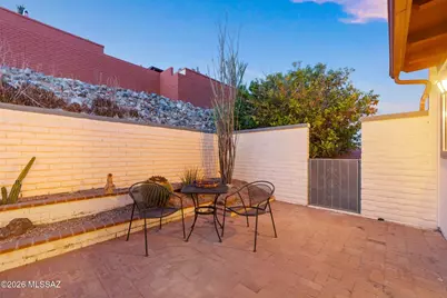 1212 W Calle Alcazar, Green Valley, AZ 85622 - Photo 29