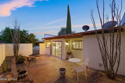 1212 W Calle Alcazar, Green Valley, AZ 85622 - Photo 25