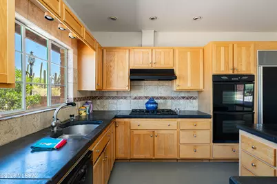 5455 N Via Alcalde, Tucson, AZ 85718 - Photo 17