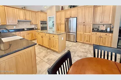 1362 N Boyce Avenue, Green Valley, AZ 85614 - Photo 11
