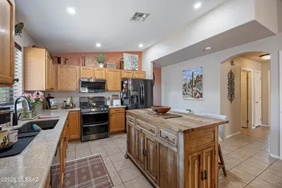 8908 N Tortolita Bluffs Place, Tucson, AZ 85742 - Photo 13
