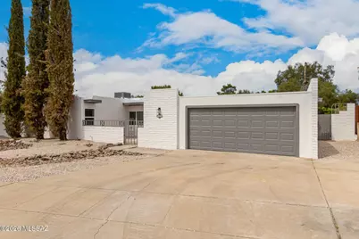 9035 E Berkshire Circle, Tucson, AZ 85710 - Photo 7
