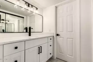 9035 E Berkshire Cir, Tucson, AZ 85710 - Photo 23