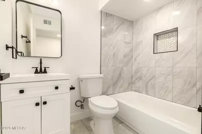 9035 E Berkshire Circle, Tucson, AZ 85710 - Photo 31
