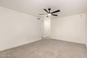 9035 E Berkshire Cir, Tucson, AZ 85710 - Photo 21
