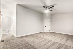8943 S Emerald Ln, Hereford, AZ 85615 - Photo 15