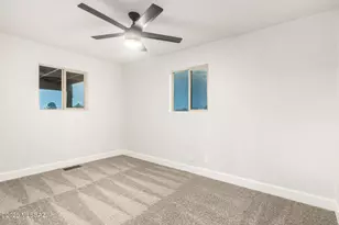 8943 S Emerald Ln, Hereford, AZ 85615 - Photo 19