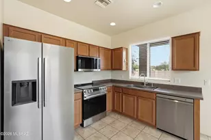 584 N Highlands Grove Ln, Sahuarita, AZ 85629 - Photo 9