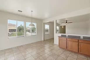 584 N Highlands Grove Ln, Sahuarita, AZ 85629 - Photo 7