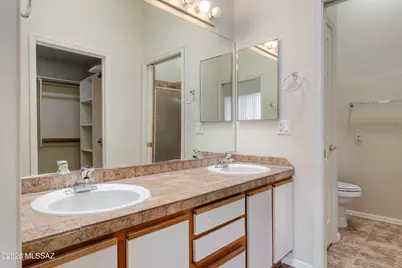 651 W Camino Del Bondadoso, Green Valley, AZ 85614 - Photo 21