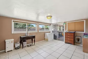 8330 E 3rd St, Tucson, AZ 85710 - Photo 37