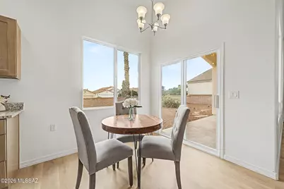 2705 S Chipshot Drive, Green Valley, AZ 85614 - Photo 11