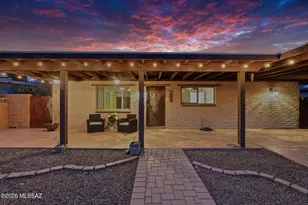 1983 W La Osa Dr, Tucson, AZ 85705 - Photo 17