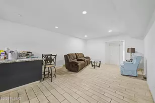 6219 E Rosewood St, Tucson, AZ 85711 - Photo 11