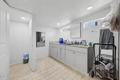 6219 E Rosewood Street, Tucson, AZ 85711 - Photo 15