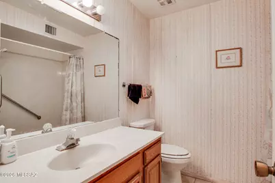 9352 E Palm Tree Drive, Tucson, AZ 85710 - Photo 9