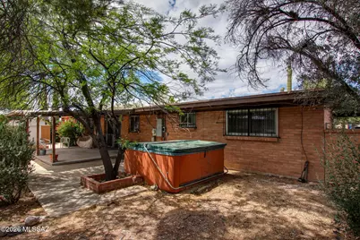 9352 E Palm Tree Drive, Tucson, AZ 85710 - Photo 13