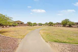 10847 W Sarabella Dr, Marana, AZ 85653 - Photo 29